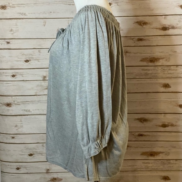 Soft Joie gray peasant top Size Small - Picture 4 of 7